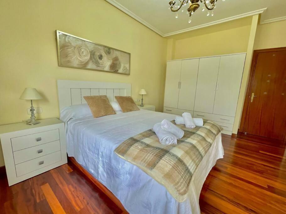 Atalaya Amplio Piso Cerca Del Mar Apartamento *
